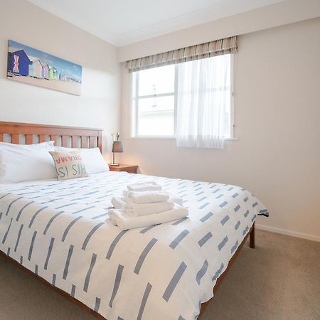 New Windsor Super Cozy & Budgeting 3 Bdrm Holiday Home Auckland Exterior photo